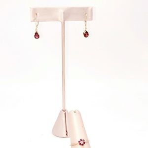 Garnet and diaomond stone on 14k solid gold
